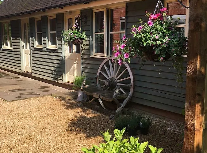 Mays Cottage Bed And Breakfast
