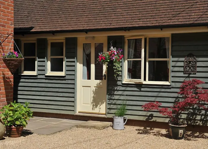Mays Cottage Bed And Breakfast